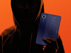 El Legion Y700 Infinite saldrá a la venta el 25 de agosto de 2026 en China. En la imagen: una fotografía promocional en la que se muestra la parte trasera de la tableta.