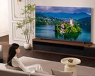 El televisor Q8C de TCL (en la imagen) es un modelo premium QD MiniLED. (Fuente de la imagen: TCL)