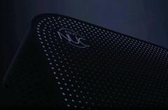 El NUC 14 Pro AI también cuenta con un escáner de huellas dactilares integrado. (Fuente de la imagen: ASUS)