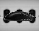 Ratón para juegos compacto Logitech G Pro X Superlight 2c desde el lateral. (Fuente de la imagen: Logitech)