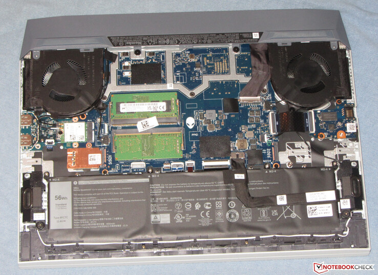 El interior del Dell G15