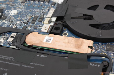 Dell incluye un esparcidor de calor de cobre en cada SSD configurado