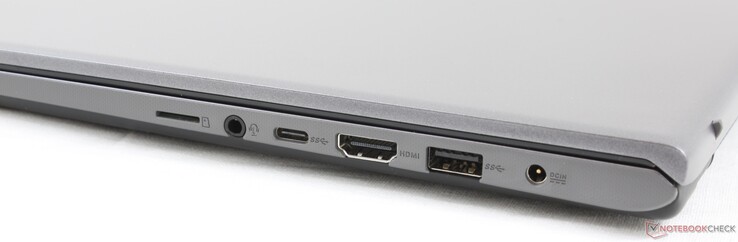 Derecha: Lector MicroSD, audio combo de 3.5 mm, USB Tipo C 3.1 Gen. 1, HDMI, USB Tipo A 3.1 Gen. 1, adaptador de CA.