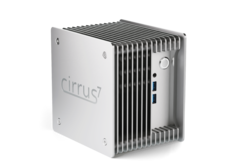 Mini PC compacto sin ventilador con CPU Intel Arrow-Lake. (Fuente de la imagen: Cirrus7)