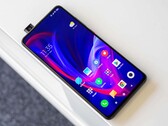 La Redmi K30 Ultra tendrá una cámara emergente como la Redmi K30 Pro, en la foto. (Fuente de la imagen: AKKett)