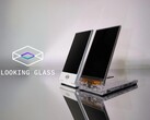 El Looking Glass Go está disponible en acabados blanco y transparente (Fuente de la imagen: Looking Glass)