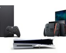 En la imagen se muestran la Xbox Series X, la Sony PS5 Slim Disc Edition y la Nintendo Switch 2