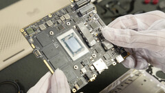 Ayaneo está ofreciendo actualizaciones de placa base con AMD Ryzen 7 8840U para sus antiguos portátiles de juegos (Fuente de la imagen: Ayaneo)