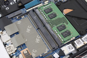 Ranuras expandibles 2x DDR4 SODIMM