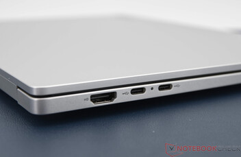 Ninkear S14 - Conexiones en el lado izquierdo