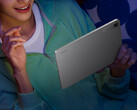 La Redmi Pad 2 SE está disponible en Giztop por 229 dólares. En la imagen: una imagen promocional que muestra el diseño trasero de la tableta.