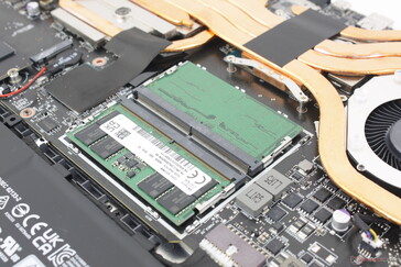 2 ranuras SODIMM accesibles