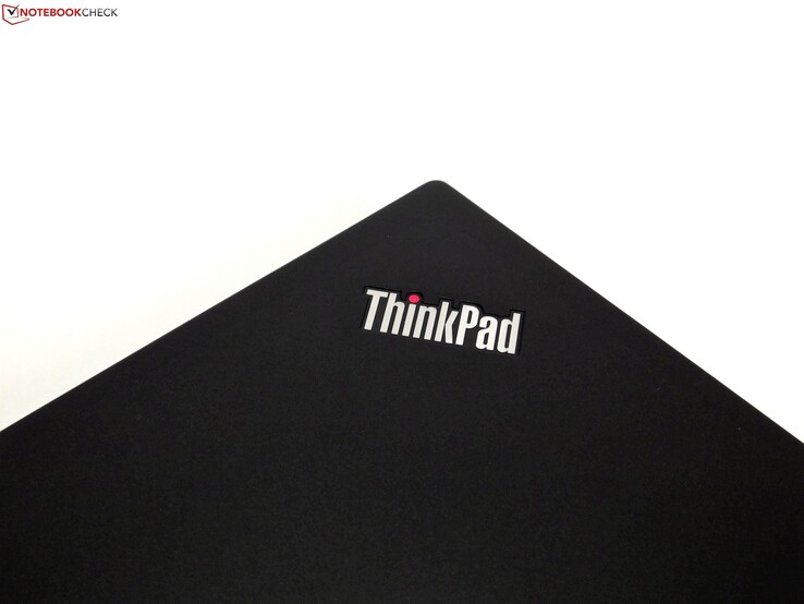 logo ThinkPad en la tapa