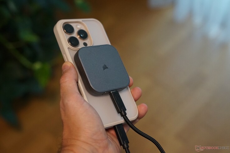 Corsair EX400S en el iPhone