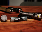 Loop Gear SK06 con una batería 18650 y tapa trasera magnética