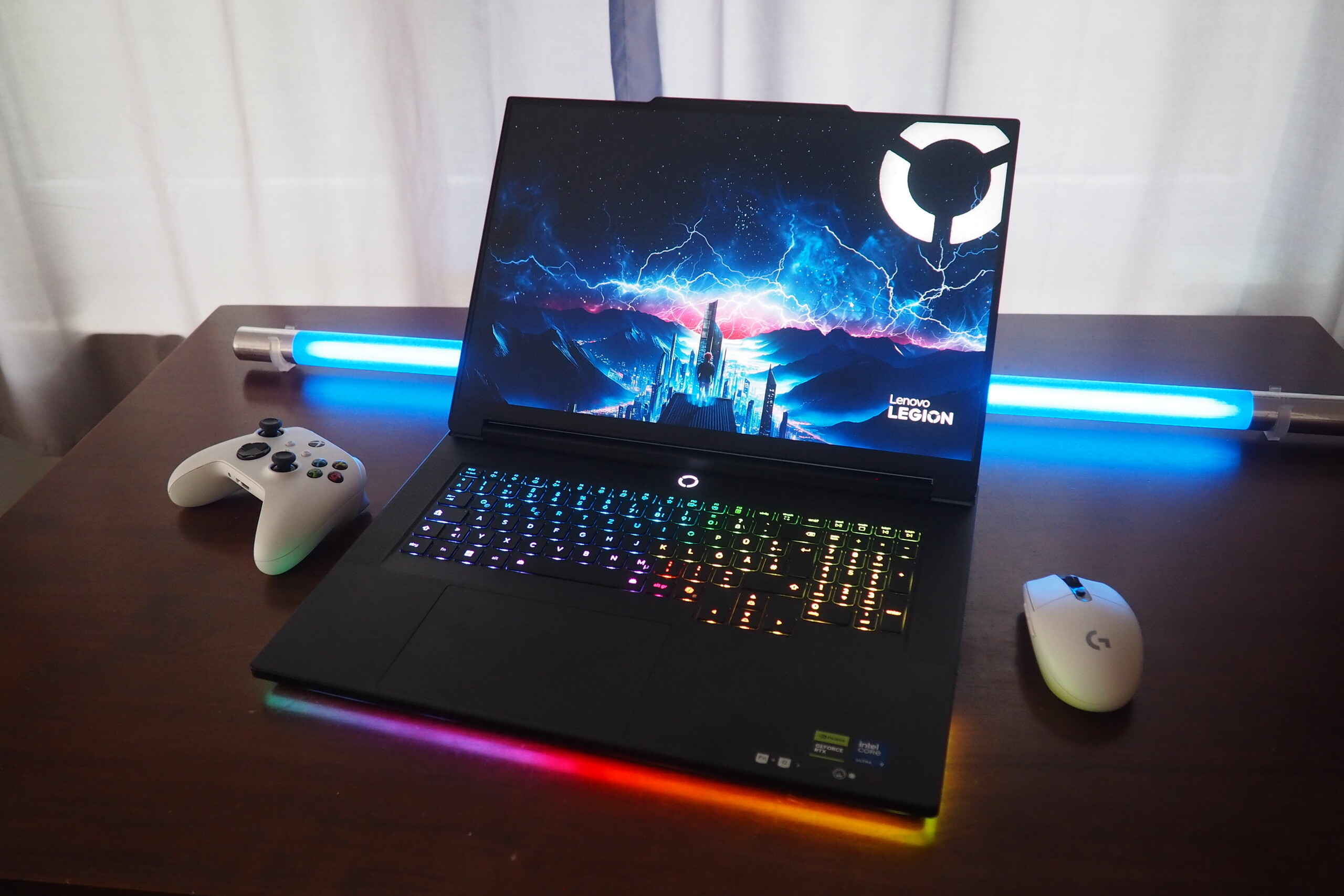 Revisión de Lenovo Legion 9 18 con RTX 5090