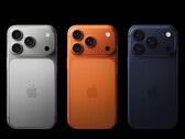Apple según los informes, el iPhone 17 Pro mantendrá la isla de cámara trasera horizontal el año que viene. (Fuente de la imagen: Apple)