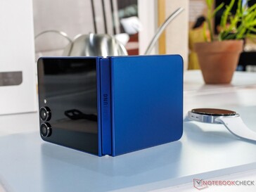 Galaxy Bisagra de la Z Flip 7 (fuente de la imagen: Notebookcheck)