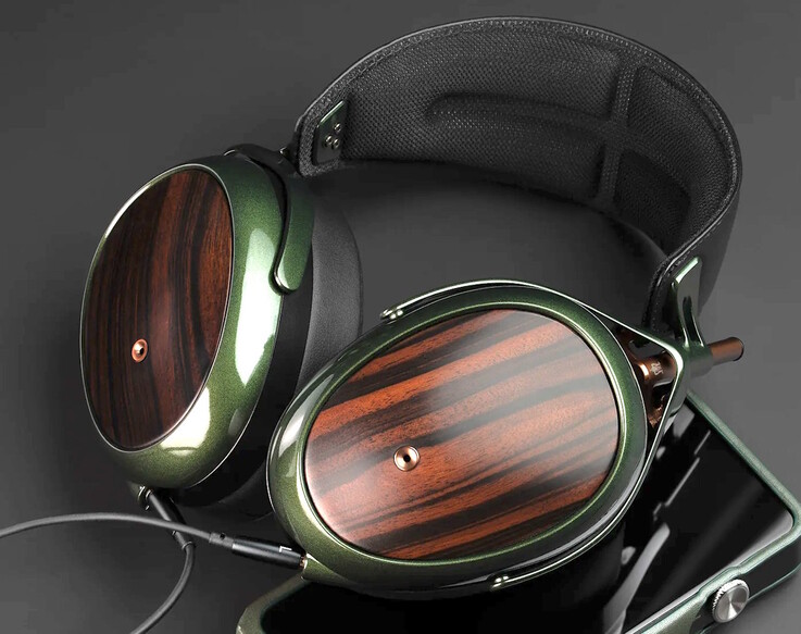 Los Meze Audio Strada están fabricados a mano con madera de ébano de Macassar. (Fuente de la imagen: Meze Audio)