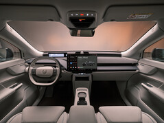 Diseño limpio y conectividad total: el habitáculo del Volvo EX60 cuenta con una plataforma informática central inteligente y pantallas intuitivas y de fácil lectura