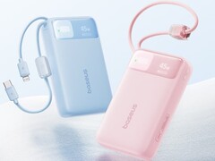 La batería externa Baseus EnerFill FC11 en azul y rosa.