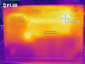 Temperatura en la parte inferior del dispositivo (inactivo)