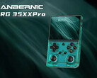 El RG35XX Pro es esencialmente un RG35XX Plus con joysticks. (Fuente de la imagen: Anbernic)