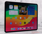Una pantalla OLED en tándem. (Fuente de la imagen: Notebookcheck)
