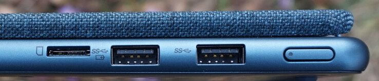 Conexiones a la derecha: ranura microSD, 2 USB-A (5 Gbit/s)