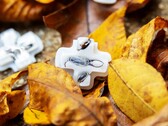 Deck Buttons ofrece seis D-pads diferentes y transparentes con insectos en su interior. (Imagen: Deck Buttons)