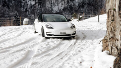 Los coches eléctricos deben ir mejor con el frío (imagen: Severin Demchuk/Unsplash)