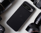 El Pixel 9 Pro XL es uno de los varios smartphones elegibles para la última actualización de Google Android 15. (Fuente de la imagen: Notebookcheck)