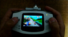 No es necesario modificar una Game Boy Advance para ejecutar juegos de PlayStation. (Fuente de la imagen: Rodrigo Alfonso)