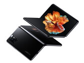 El Mi Mix Fold es uno de los smartphones más grandes y pesados que han salido al mercado. (Fuente de la imagen: Xiaomi)
