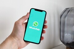 Los usuarios de WhatsApp podrían enviar mensajes programados en un futuro próximo.