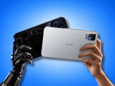 iQOO Pad Ultra con funda antideslizante