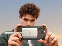 Lexar ES5: La unidad SSD con USB-C puede acoplarse a los dispositivos magnéticamente (Fuente de la imagen: Lexar)