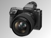 La recién lanzada GFX100 II y el objetivo GF 55 mm f/1,7 (Fuente de la imagen: Fujifilm)