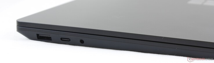 Izquierda: USB Tipo A, USB Tipo C Gen. 1 con puerto de pantalla, conector de auriculares de 3,5 mm