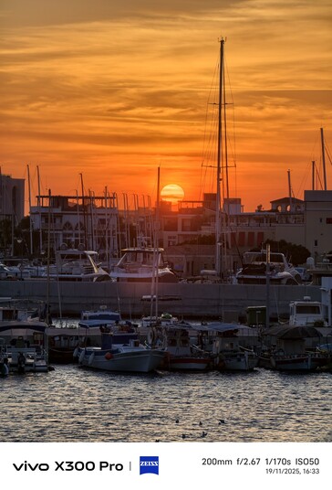 Vivo X300 Pro con el ajuste predeterminado del teleconvertidor.