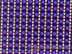 Subpíxeles OLED nítidos