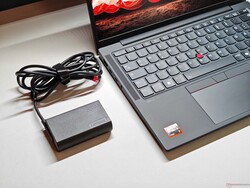 adaptador de corriente de 65 vatios