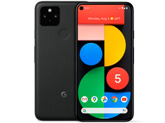 Con un tamaño de pantalla de 6 pulgadas, el Google Pixel 5 es un smartphone muy compacto de gama media.