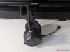Se muestra el lado del Turtle Beach Stealth Pro II con el micrófono en ángulo
