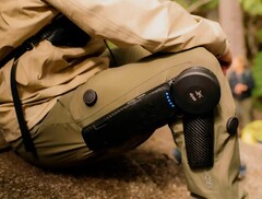 El MO/GO es una prenda robótica que reduce el agotamiento y el esfuerzo de las articulaciones en terrenos elevados o escaleras (Fuente de la imagen: Skip)