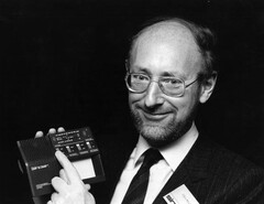 Sir Clive Sinclair inventó la calculadora de bolsillo y la serie ZX, entre otros dispositivos. (Fuente de la imagen: Getty Images)