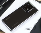 El Xiaomi 14 Pro se ofrecerá en una versión especial de titanio. (Fuente: NextPit)