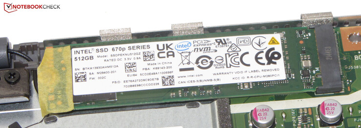 Una SSD PCIe Gen3 sirve como unidad del sistema