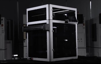 El Magneto X viene con una carcasa opcional (Fuente de la imagen: Peopoly)