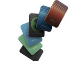 El banco de energía magnético Pitaka Aramid Fiber está disponible en los acabados Aramid Fiber moonrise, black, sunset, alien, forest green y ocean blue (Fuente de la imagen: Pitaka)